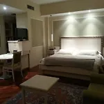 Della Roccia 4*