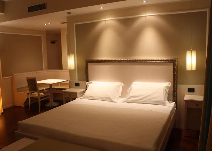 Della Roccia 4* 바라노 데 멜레가리