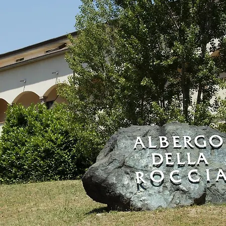 מלון Della Roccia 4*