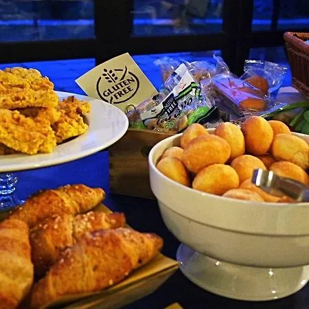 מלון Della Roccia 4*