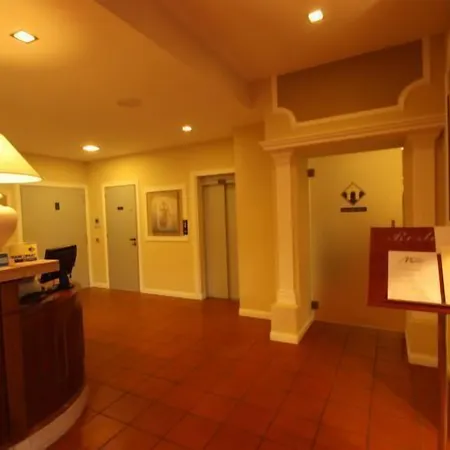 Della Roccia 4* Varano deʼ Melegari