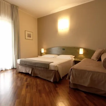 Della Roccia 4* Varano deʼ Melegari