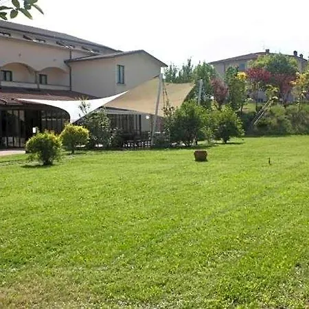 Della Roccia 4* Varano deʼ Melegari