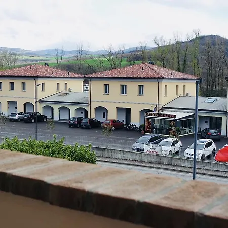 Della Roccia 4* Varano deʼ Melegari