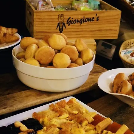阿尔波哥德拉罗希亚酒店 4*
