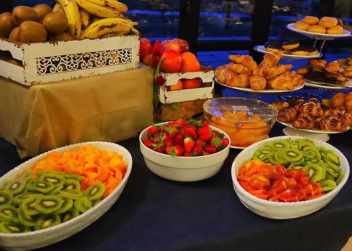 阿尔波哥德拉罗希亚酒店 Varano deʼ Melegari