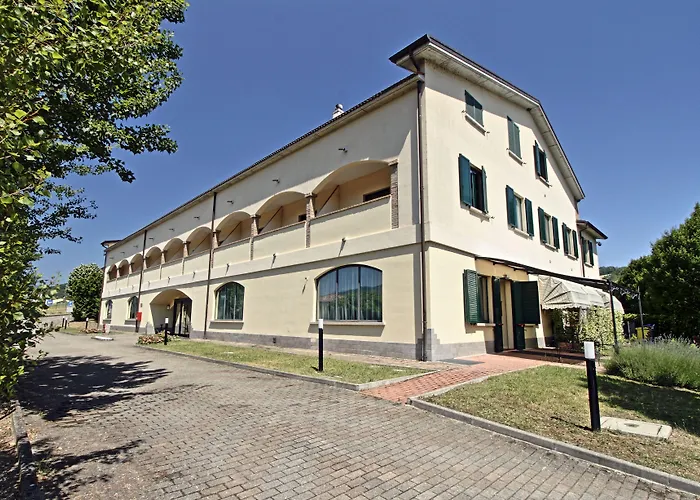 阿尔波哥德拉罗希亚酒店 酒店