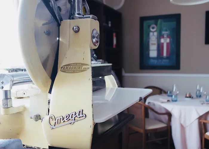 阿尔波哥德拉罗希亚酒店 4*