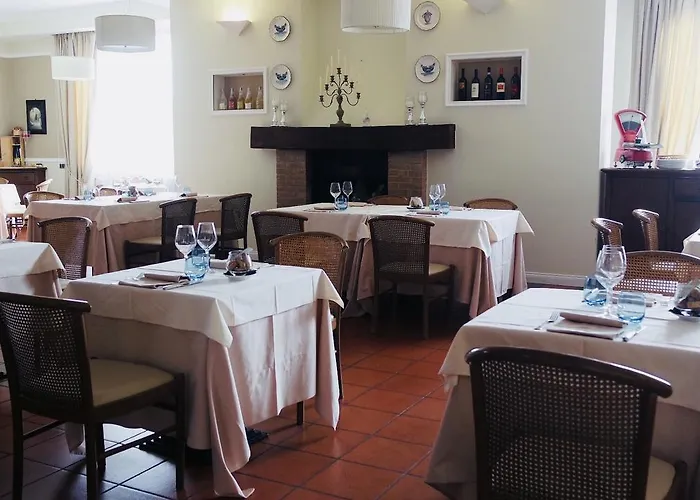 Della Roccia 4* Varano deʼ Melegari