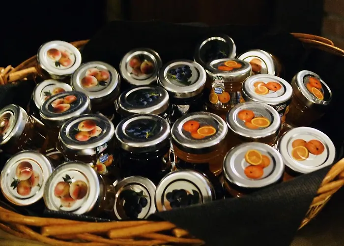 阿尔波哥德拉罗希亚酒店 4*